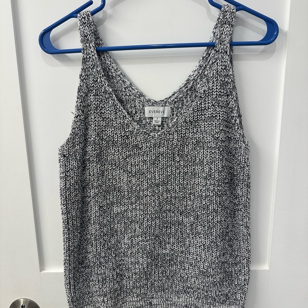 Evereve Gray Ribbed Sleeveless Tank Top